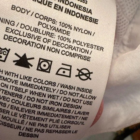 Nike white Women's Sportswear Essential Full-Zip Crop Jacket sz XL - Picture 5 of 5